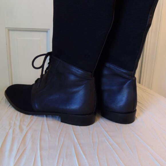 Stuart Weitzman Tall Leather and Gore Tex Black Boots With Lacing sz 8.5 - Picture 6 of 14